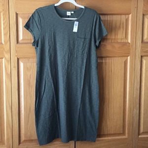 Gap t-shirt dress. Army Green. Size Large Tall